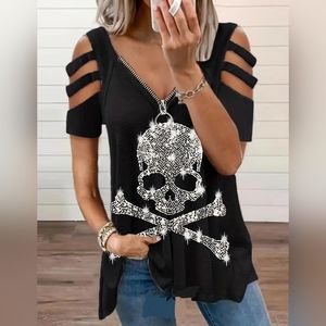 NWT Rhinestone Skull Cut Out T-Shirt, Casual Zip Up V Neck T-Shirt